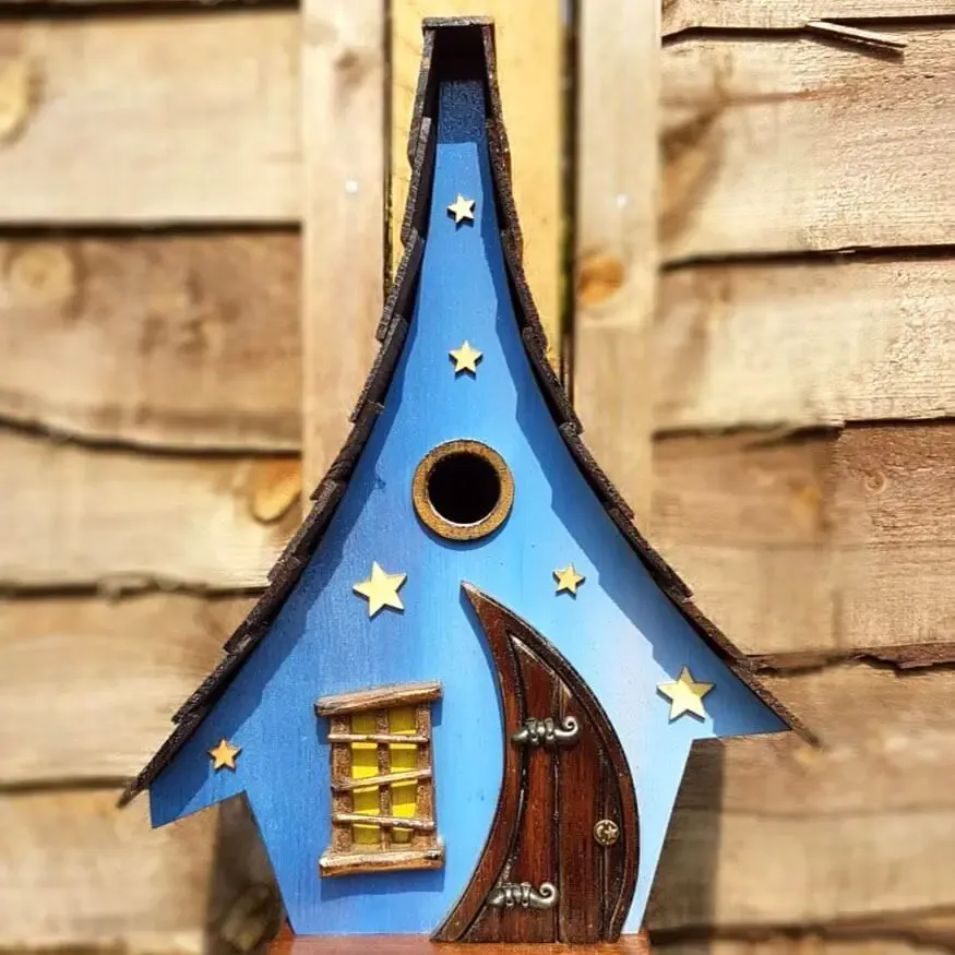 Vogelhaus FRAU HOLLE H 30 cm