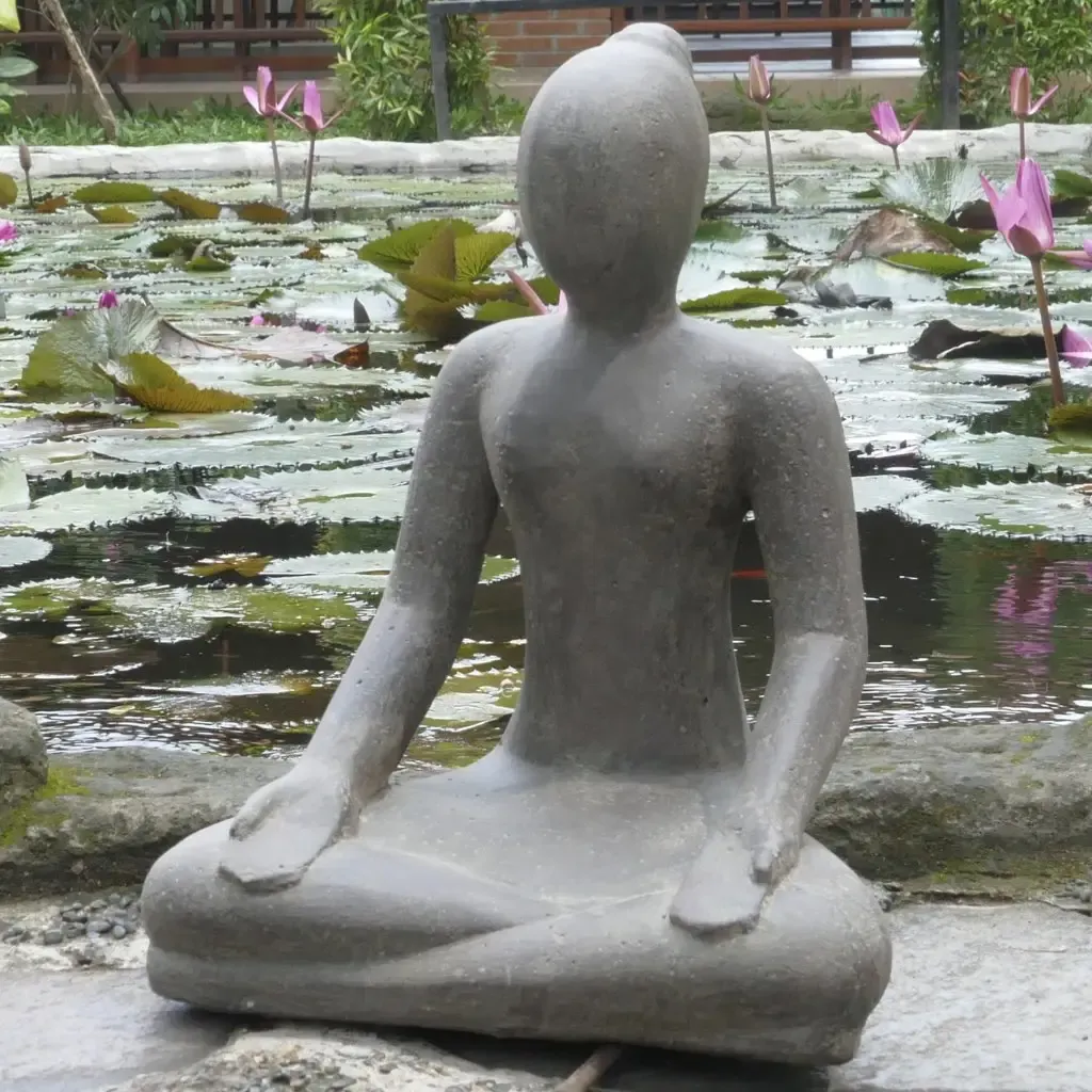Yoga Garten Statue SANYA anthrazit Höhe 80 cm
